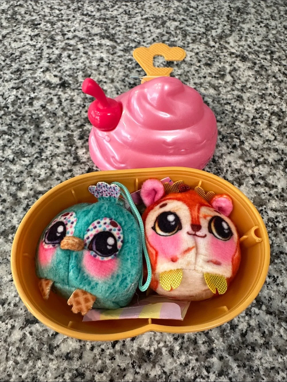 Moose Toys Cookeez Makery Yum Yumz Pink Ice Cream Plush Toy